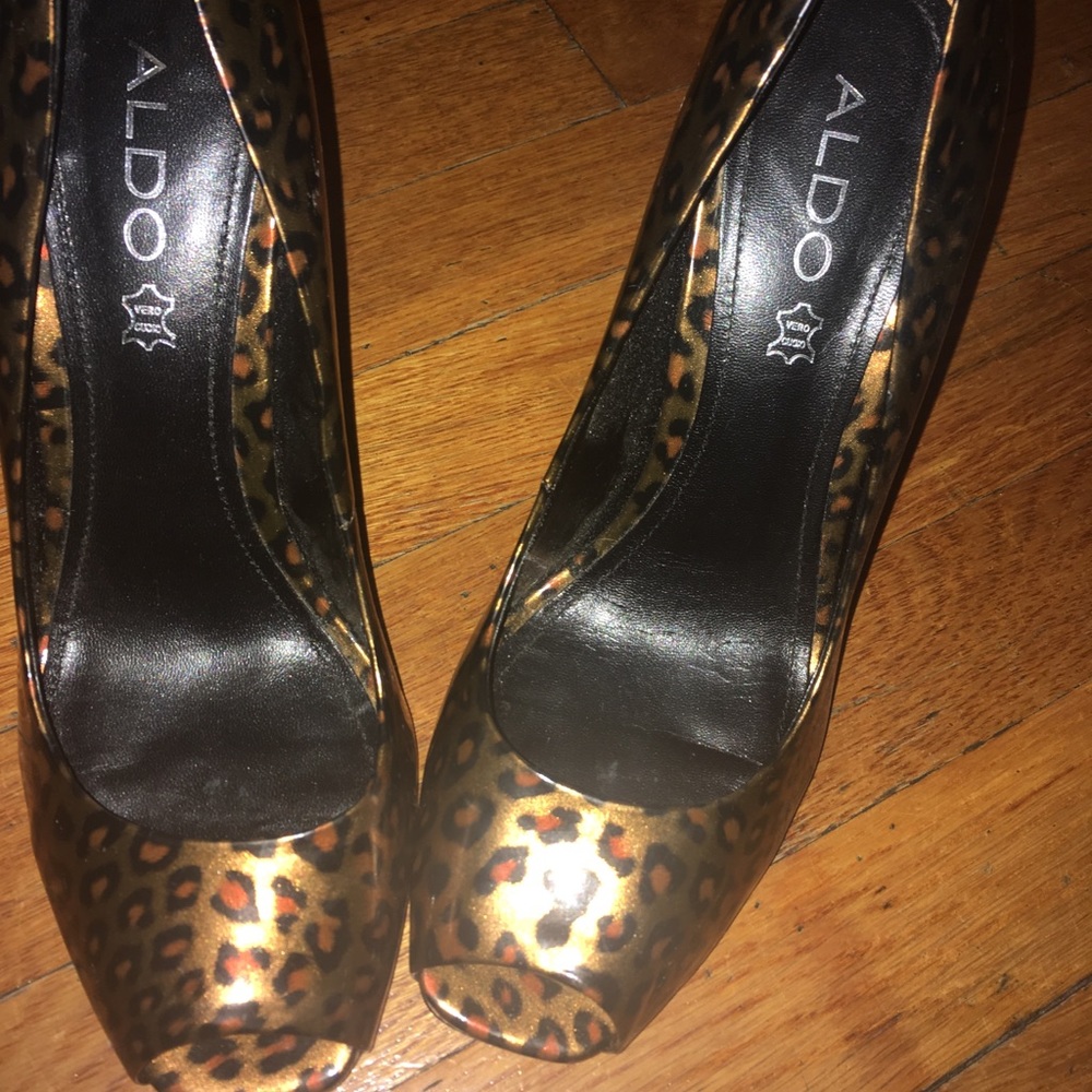 Aldo Leopard print patent leather size 40 worn 2x